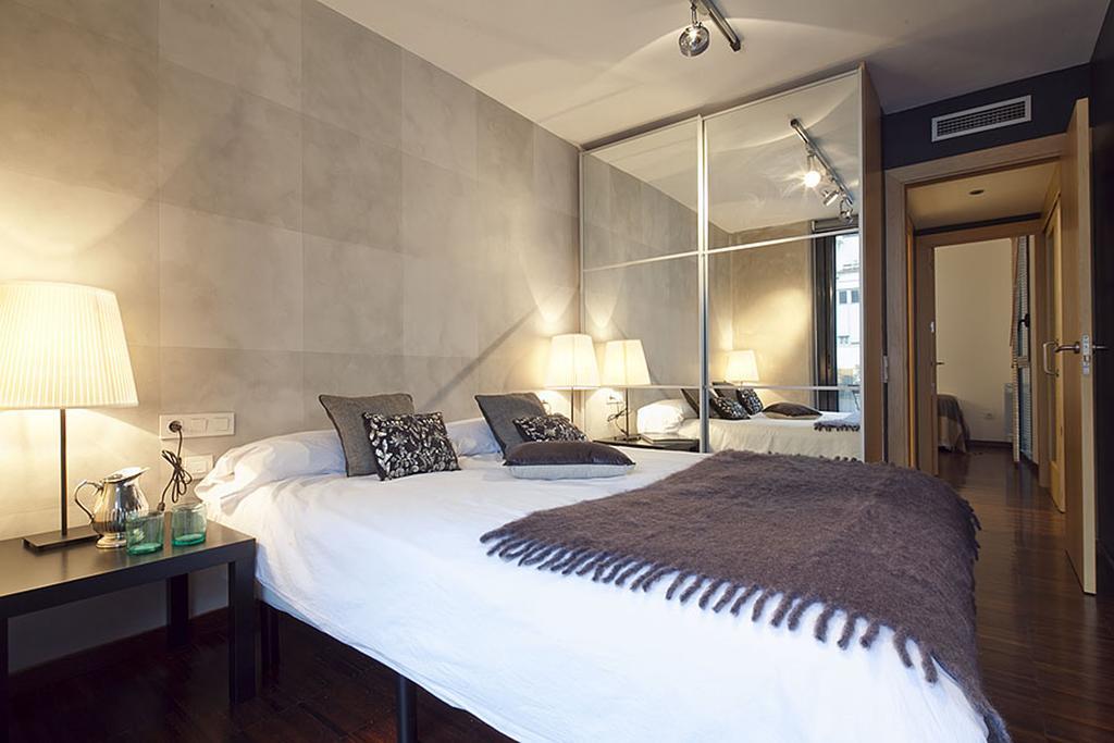 Apartment Barcelona Rentals - Sarria Apartments Near Center Buitenkant foto